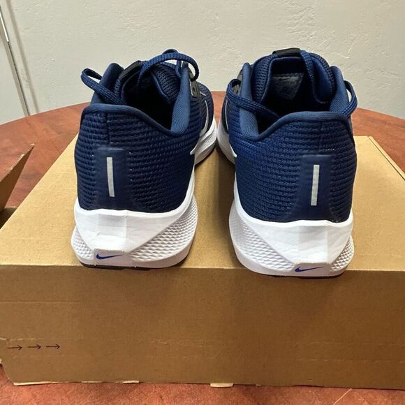 Nike Air Zoom Pegasus 40 Navy Size 13 new in damaged box - Picture 6 of 10